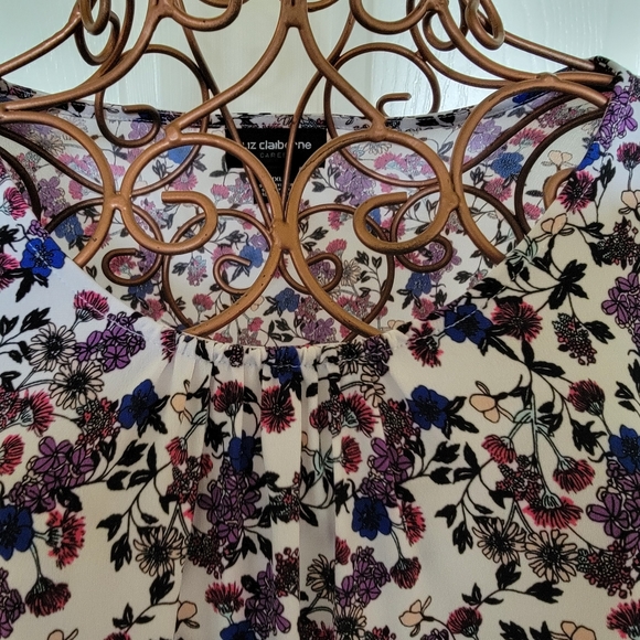 Liz Claiborne Multicolored Floral Top with Bell Sleeves Women's Size XXL - Picture 8 of 9